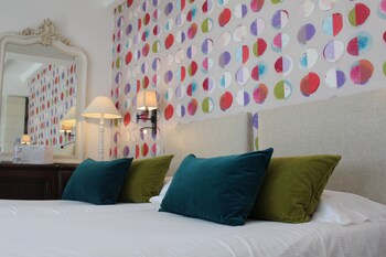 domaine de la tortiniere chateau hotel