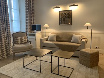 domaine de la tortiniere chateau hotel