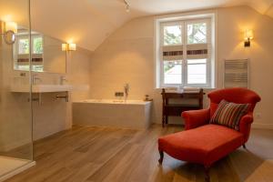domaine de la tortiniere chateau hotel