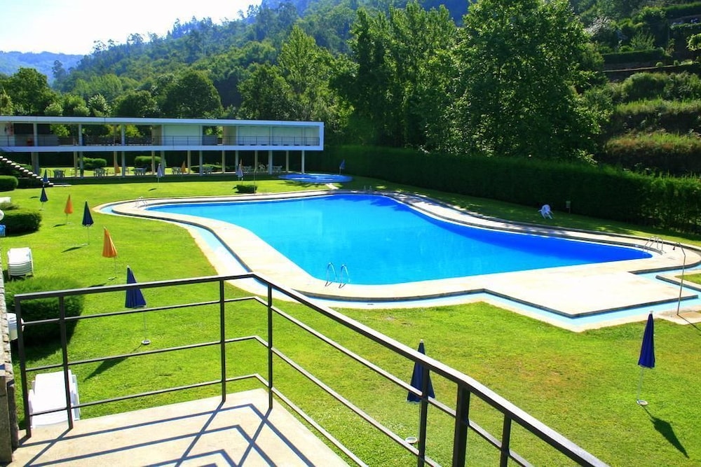 corredoura garden alojamento