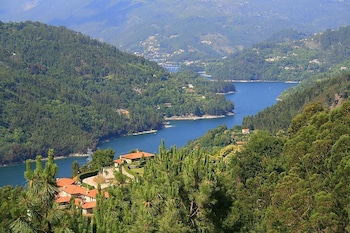 corredoura garden alojamento
