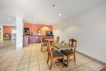 americas best value inn and suites brunswick
