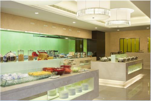 holiday inn express dongzhimen by ihg