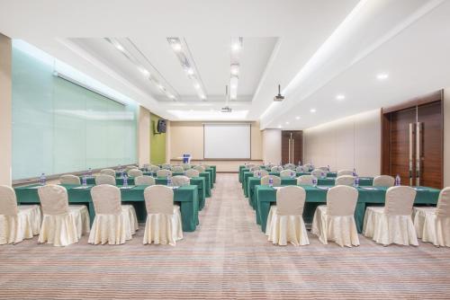 holiday inn express dongzhimen by ihg