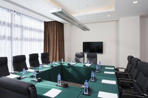 holiday inn express dongzhimen by ihg