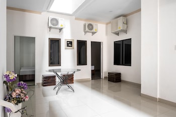 reddoorz syariah near stadion teladan medan