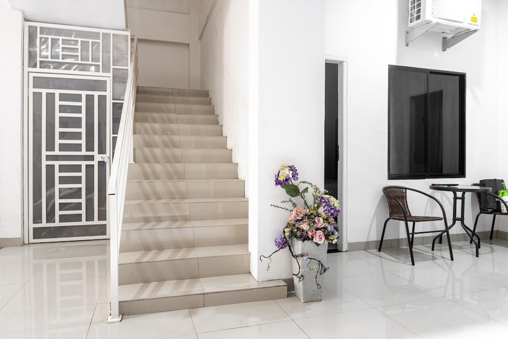 reddoorz syariah near stadion teladan medan