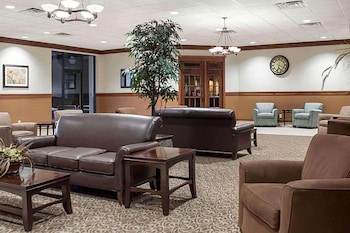 Baymont By Wyndham Jamestown Conference Center & Water Park,North Dakota>>Jamestown,3 star