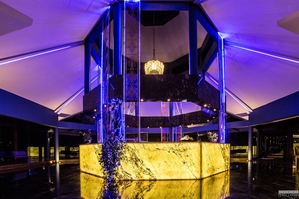 peace laguna resort and spa