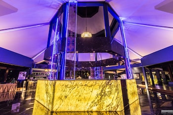 peace laguna resort and spa