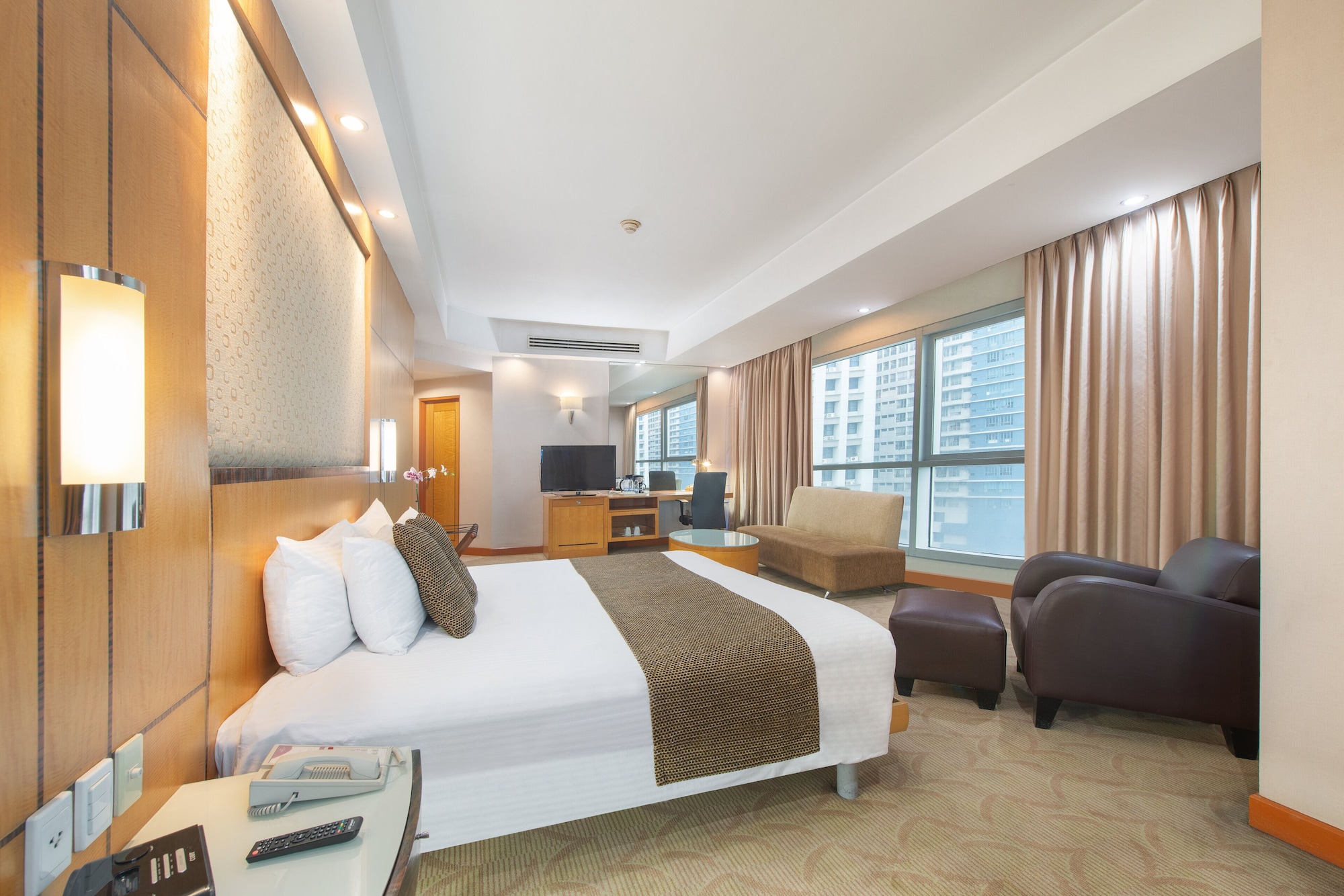 crowne plaza manila galleria by ihg
