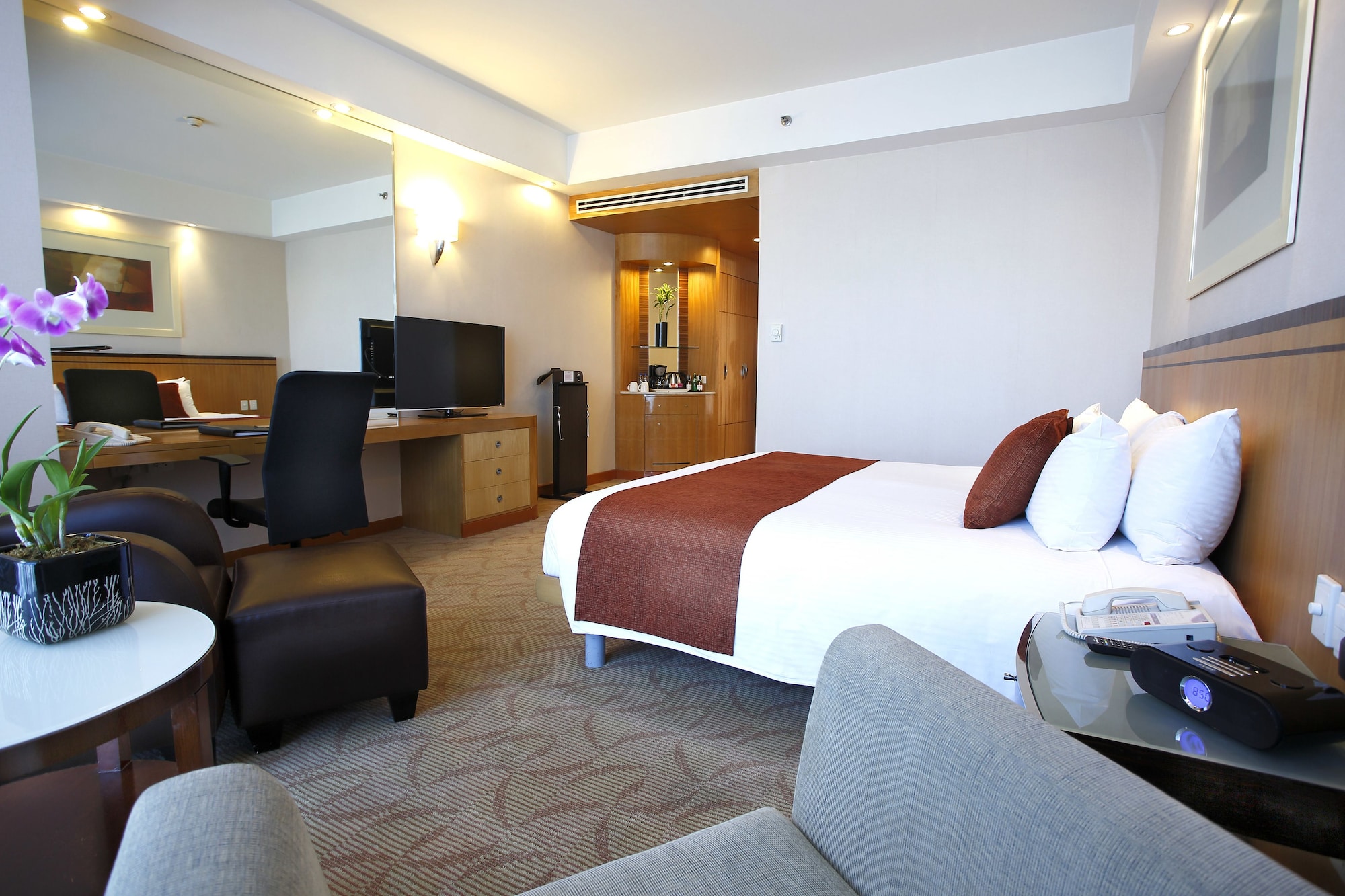 crowne plaza manila galleria by ihg
