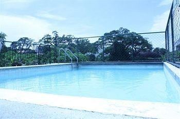 garden plaza hotel manila