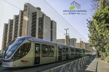 jerusalem gardens hotel