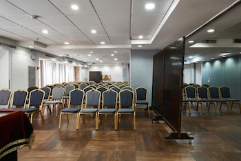 jerusalem gardens hotel