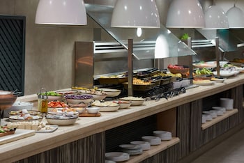 jerusalem gardens hotel