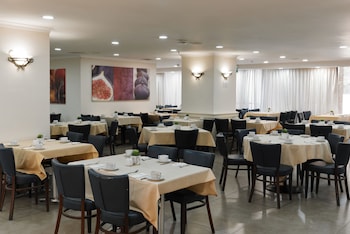 jerusalem gardens hotel