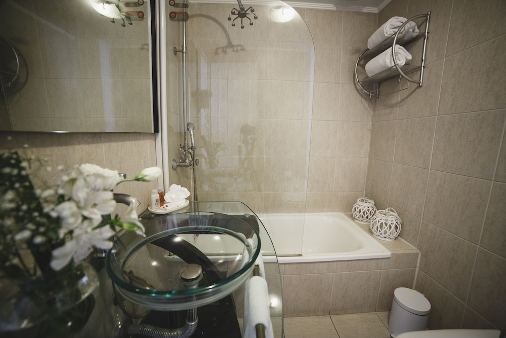 ker urquiza hotel