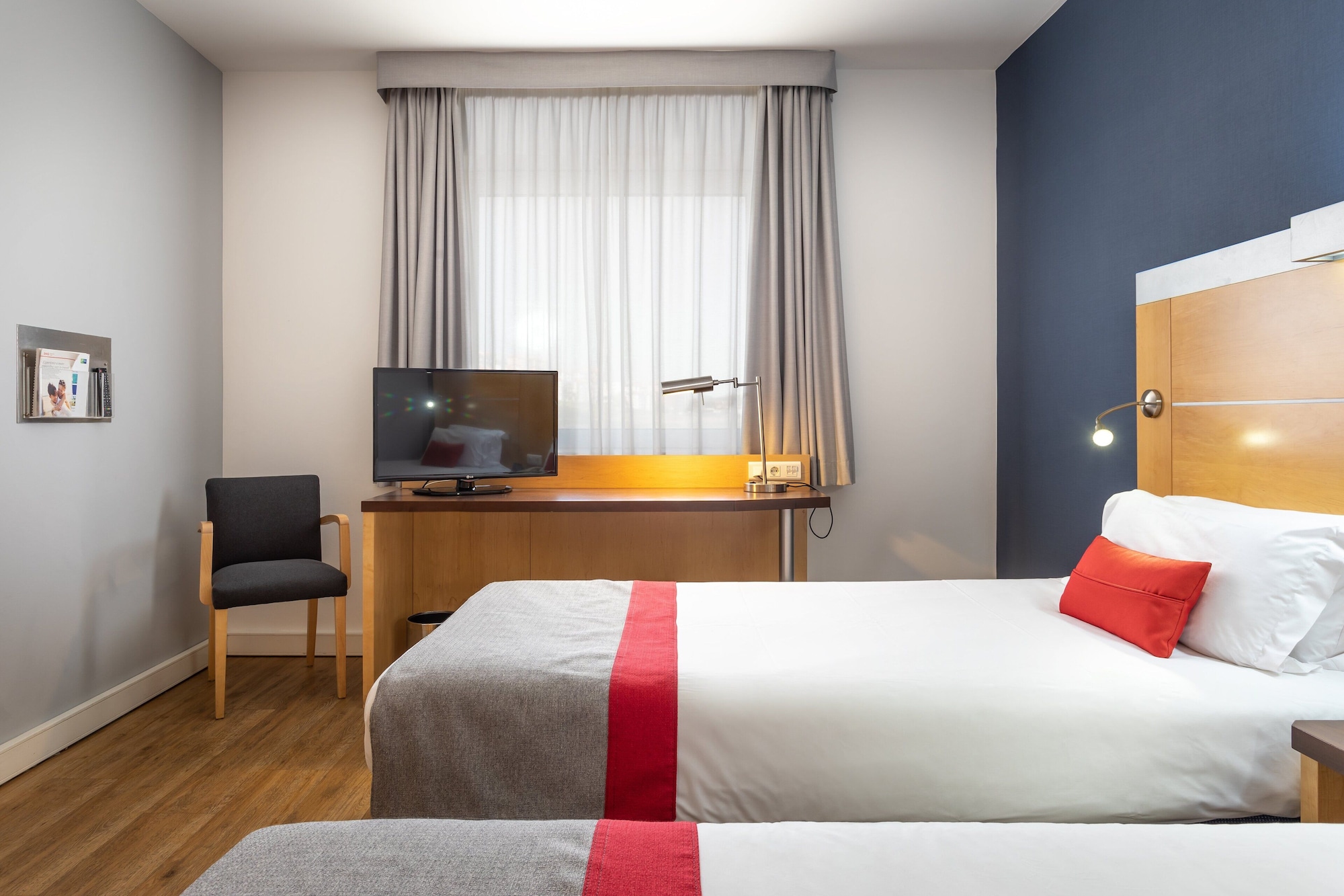 holiday inn express lisbon oeiras by ihg