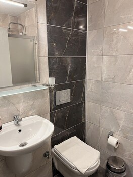 yelken hotel akyaka