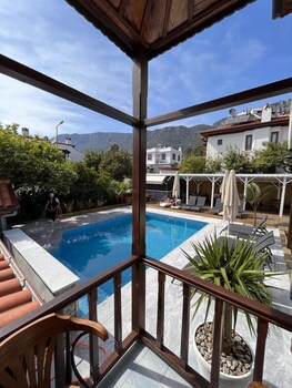 yelken hotel akyaka