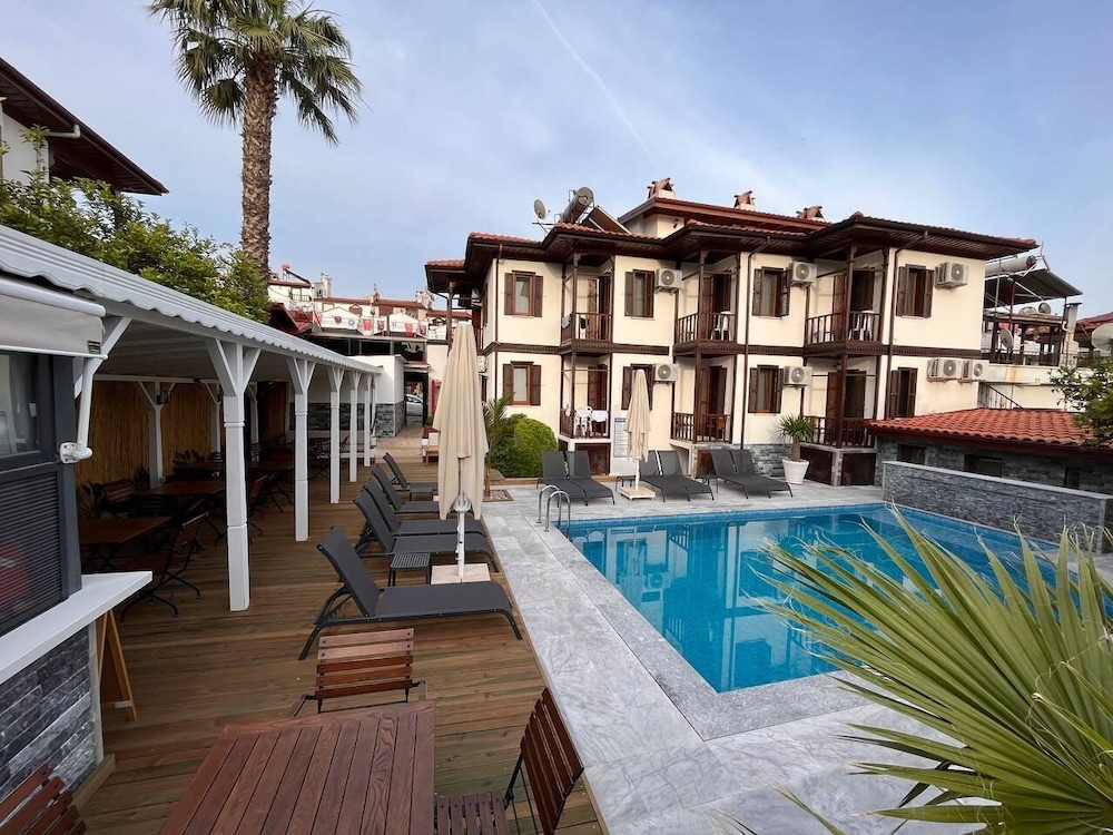 yelken hotel akyaka