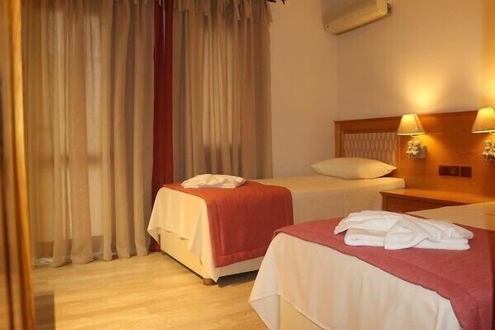 yelken hotel akyaka