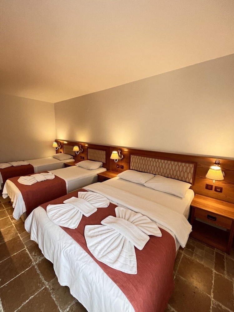 yelken hotel akyaka