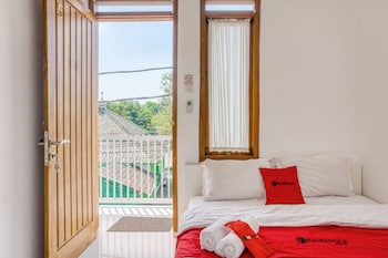 reddoorz syariah near taman pelangi jogja 2