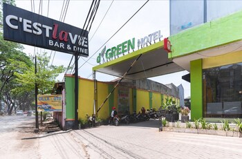 reddoorz plus hertasning area