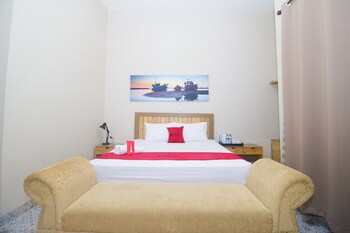 reddoorz plus syariah near alun alun sampang