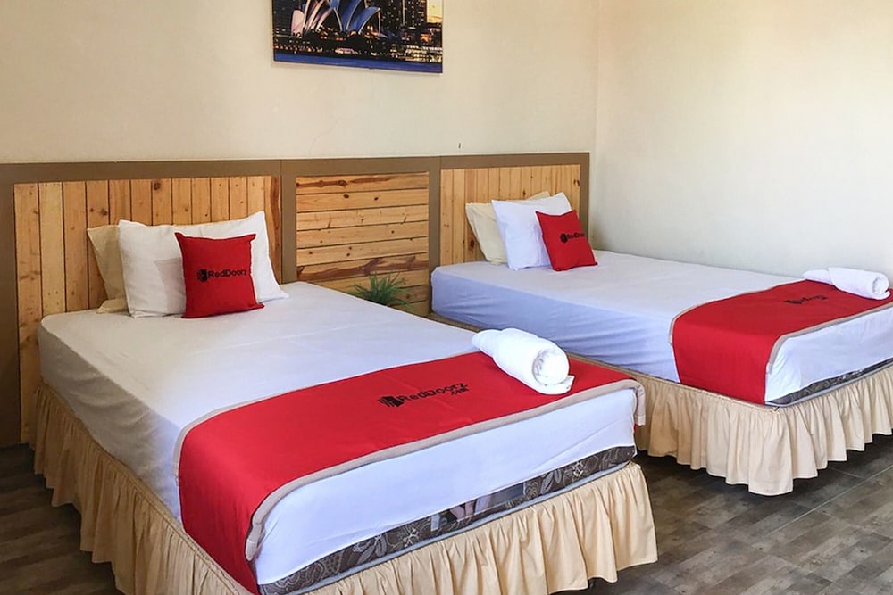 reddoorz plus syariah near alun alun sampang