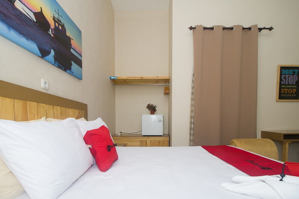 reddoorz plus syariah near alun alun sampang