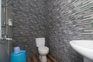 reddoorz plus syariah near alun alun sampang