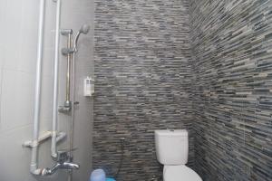 reddoorz plus syariah near alun alun sampang