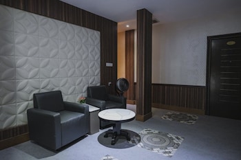 reddoorz plus near pantai coastarina 2