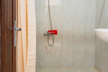 formerly reddoorz plus near balai kota batu 2