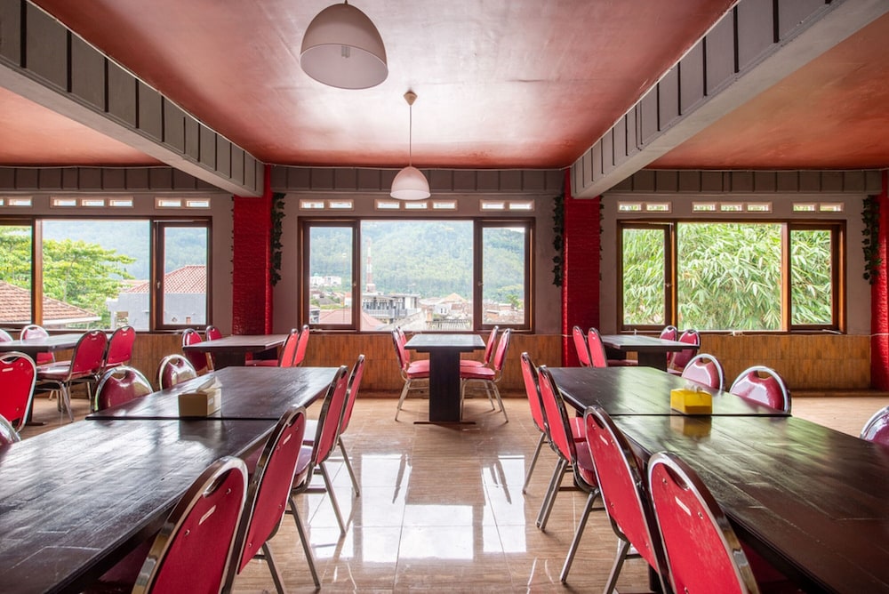 formerly reddoorz plus near balai kota batu 2