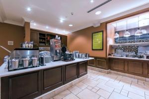 Hilton Garden Inn Devens Common,Devens>>Boston,3 star