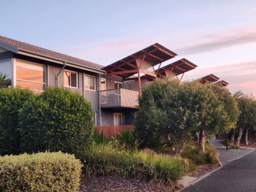 serenity diamond beach