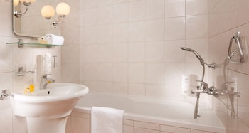 hotel concertino zlata husa