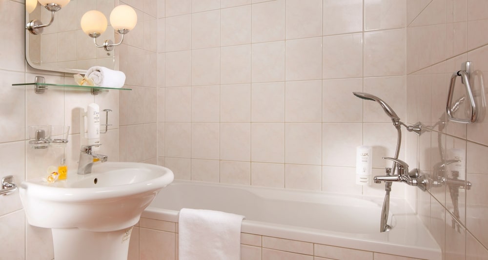 hotel concertino zlata husa