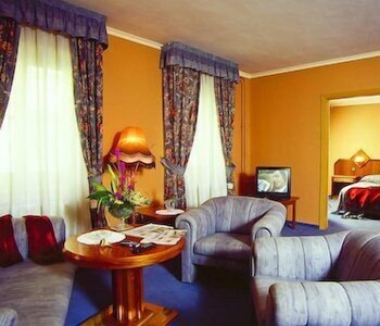 hotel concertino zlata husa