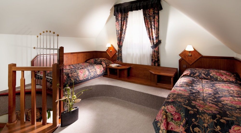 hotel concertino zlata husa