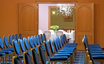 hotel concertino zlata husa