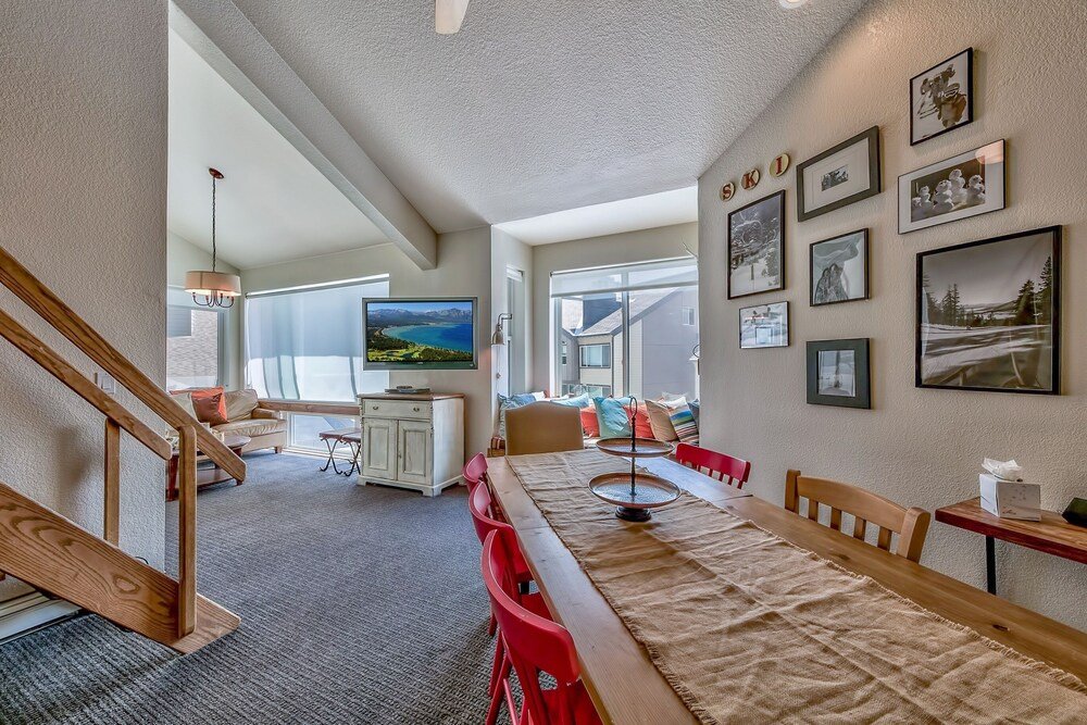 3302 sun meadows 2 br condo