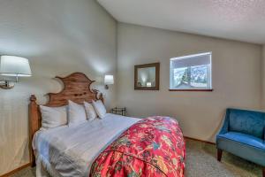 3302 sun meadows 2 br condo