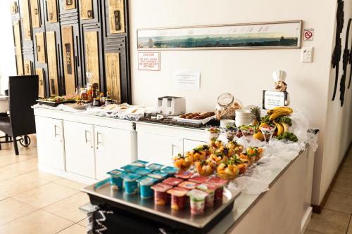 bar t nique guest house