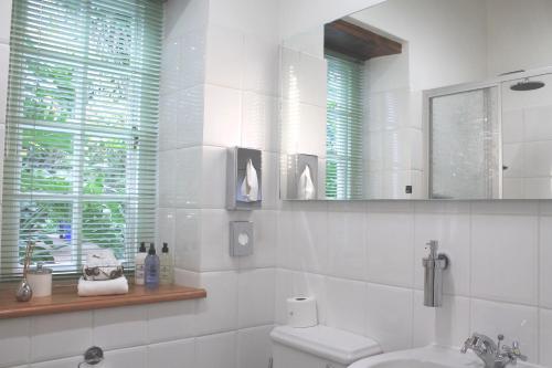 rothman manor guest house