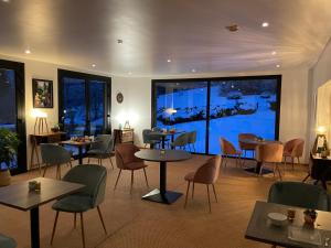 hotel de la vallee heureuse